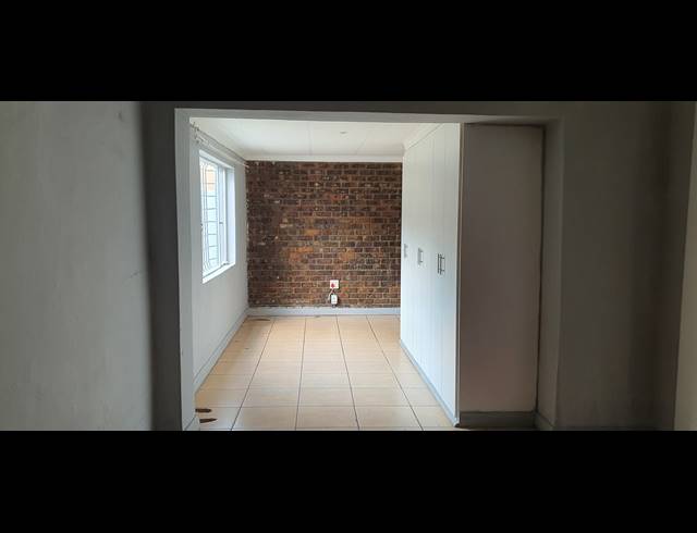 4 BEDROOM HOUSE FOR SALE IN HEIDELBERG INDUSTRIAL